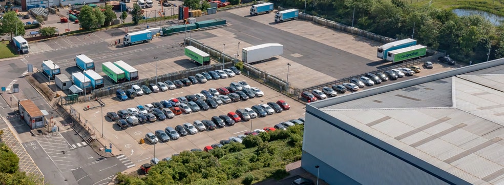 Cardinal Way, Godmanchester to rent - Aerial - Image 3 of 3