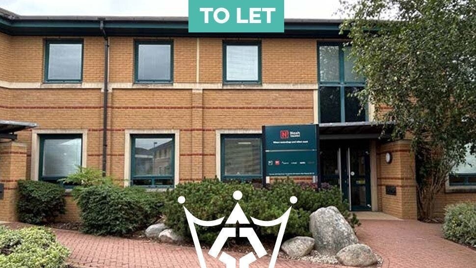 The Crescent, Birmingham to rent Building Photo- Image 1 of 7