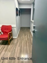 15720 Ventura Blvd, Encino, CA to rent Interior Photo- Image 2 of 13