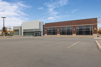 590-650 Industrial Ave, Ottawa, ON to rent Building Photo- Image 1 of 10