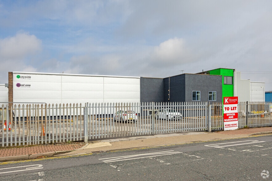 West Dock St, Hull to rent - Building Photo - Image 2 of 4