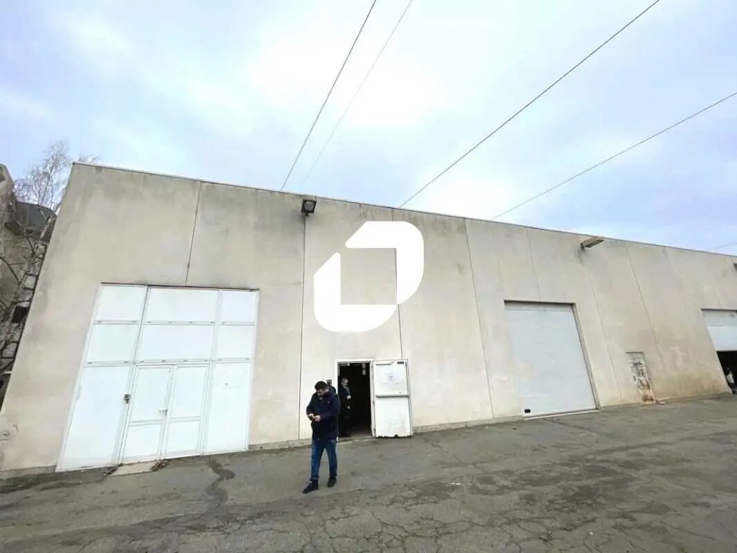 10 Rue du Moulin Vert, Vert to rent Building Photo- Image 1 of 19