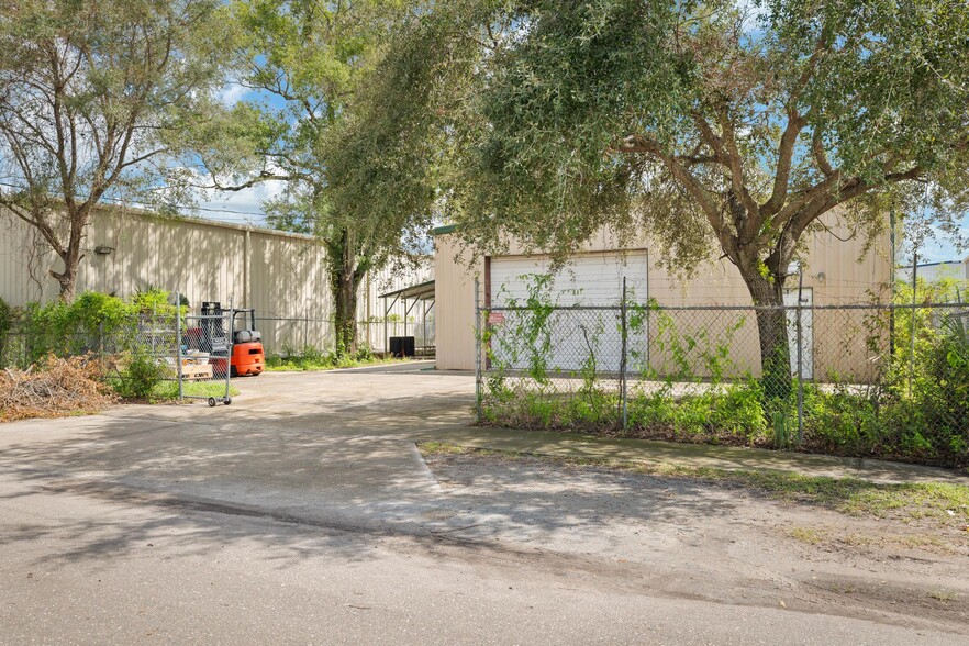 4825 N Lauber Way, Tampa, FL for sale - Building Photo - Image 2 of 24