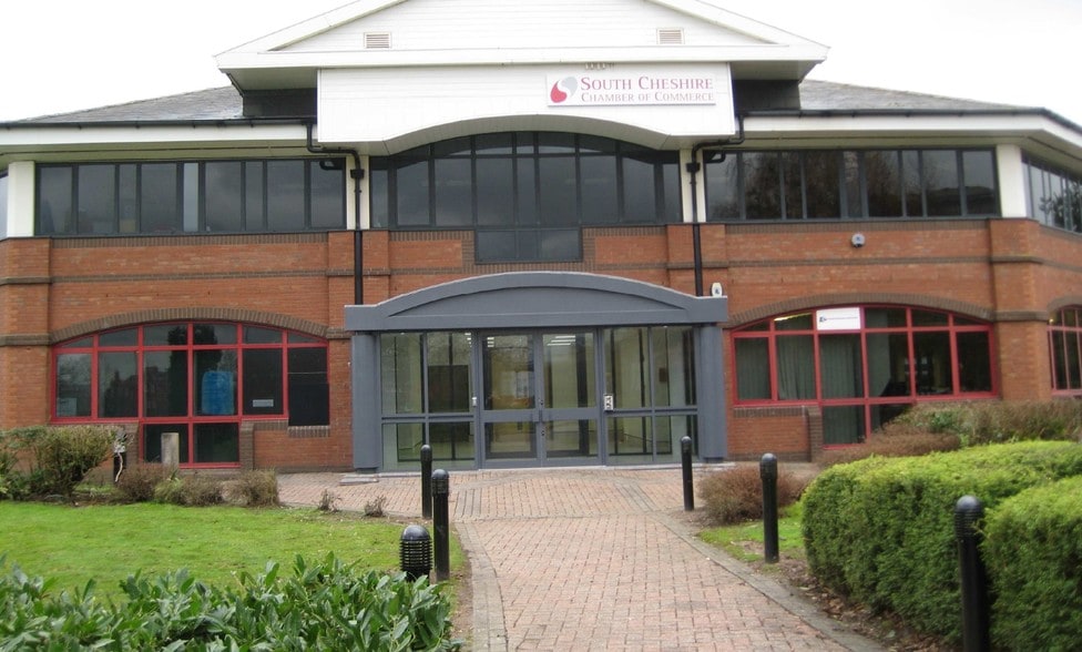 Westmere Dr, Crewe to rent - Building Photo - Image 3 of 11