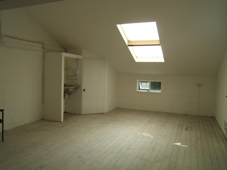 Whitesmith Ln, Lewes to rent - Building Photo - Image 2 of 2
