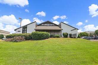 1038 River Oaks Dr, Flowood, MS for rent Building Photo- Image 1 of 6