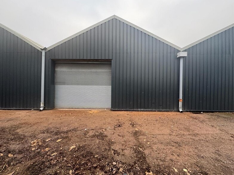 Cannock Rd, Stafford to rent - Building Photo - Image 3 of 16