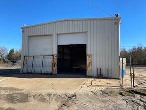 6900 Woolworth Rd, Shreveport, LA for rent Building Photo- Image 2 of 5