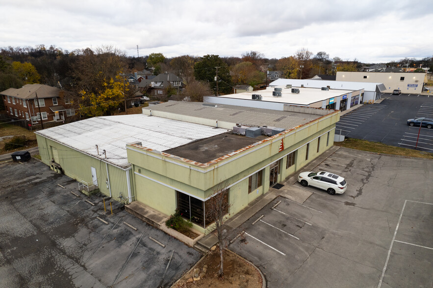 2103 E Magnolia Ave, Knoxville, TN for sale - Building Photo - Image 1 of 15