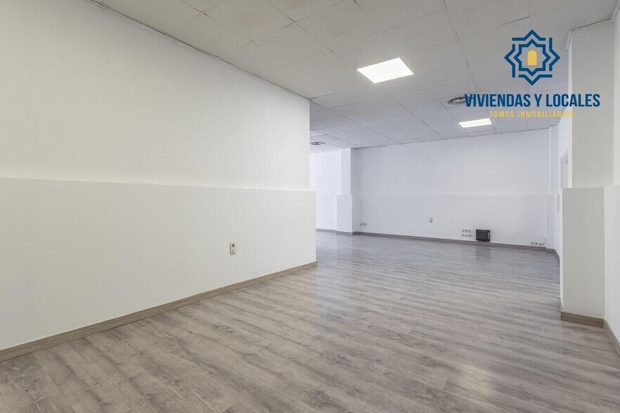 Retail in Maracena for sale - Interior Photo - Image 3 of 10