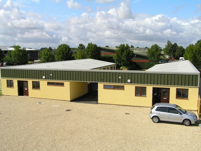 Warpsgrove Ln, Chalgrove to rent - Building Photo - Image 3 of 3