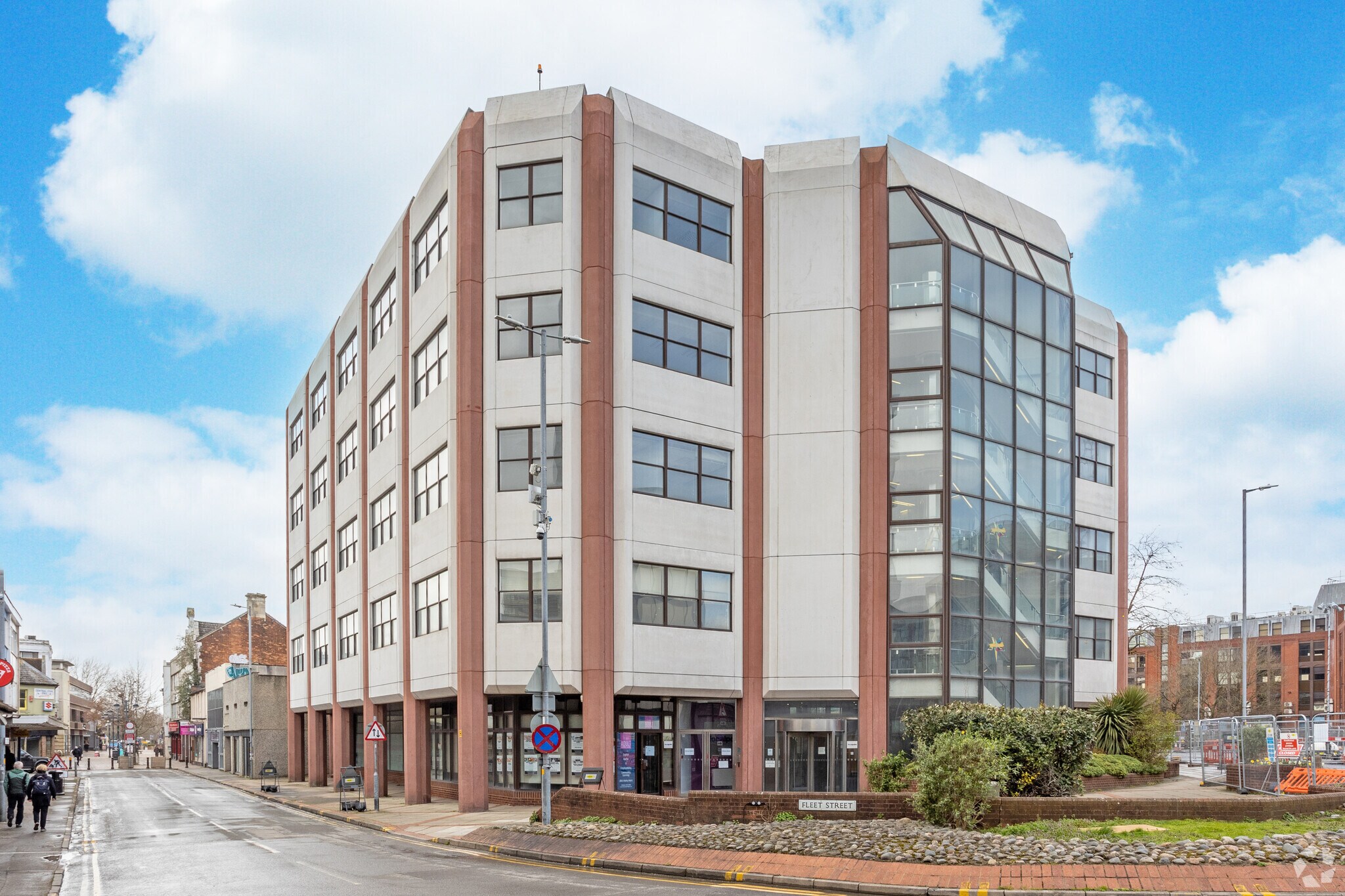 27-35 Fleet St, Swindon for sale Primary Photo- Image 1 of 1