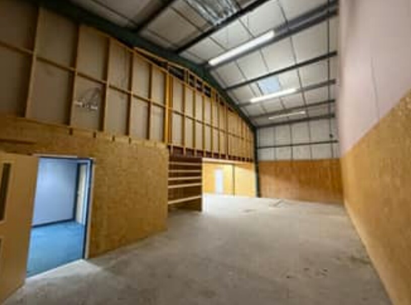 Fawr, Aberystwyth to rent Interior Photo- Image 1 of 5