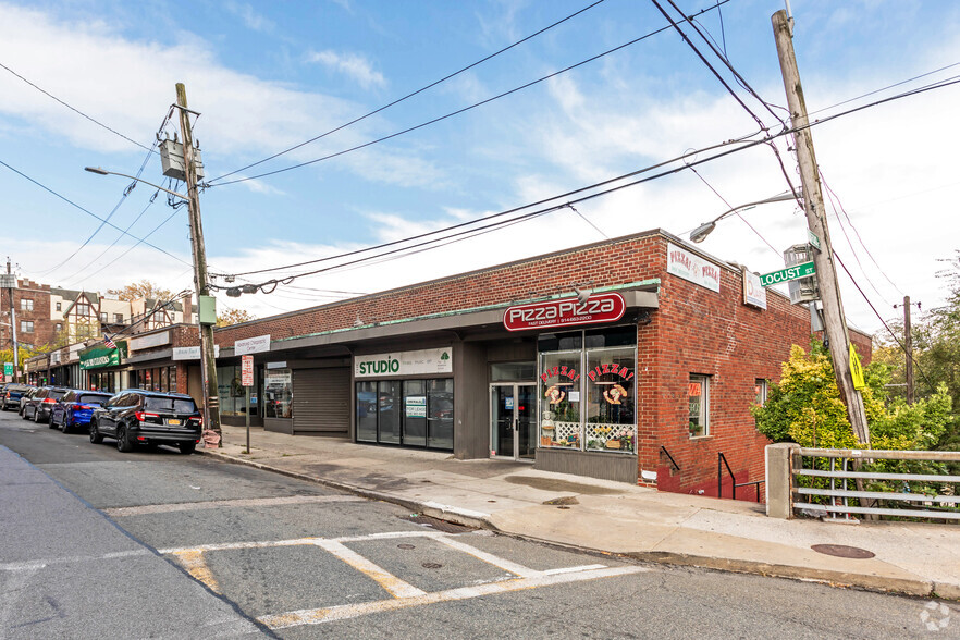 698-708 Locust St, Mount Vernon, NY for rent - Primary Photo - Image 1 of 5