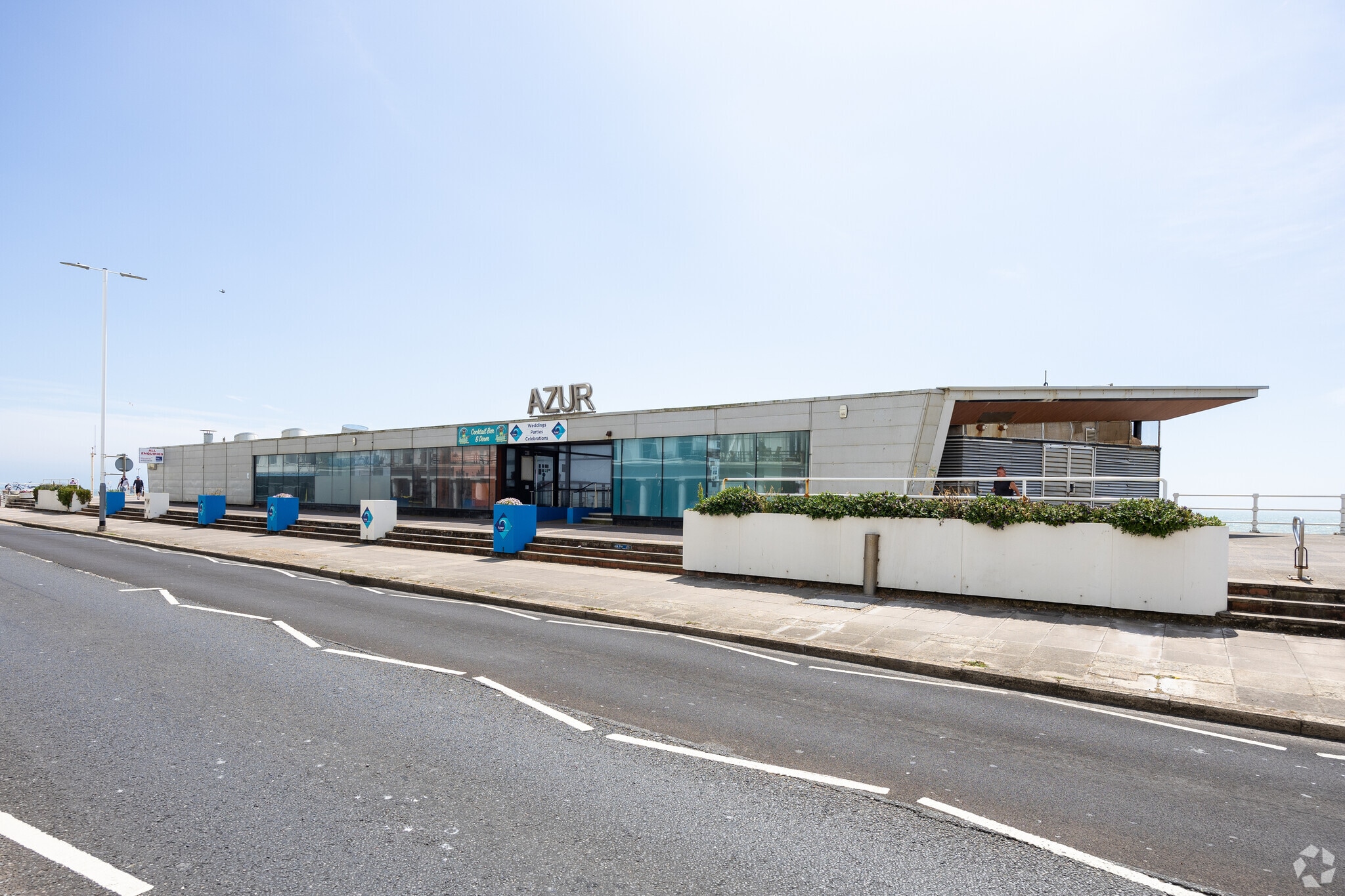 40 Marina, St Leonards On Sea to rent Building Photo- Image 1 of 13