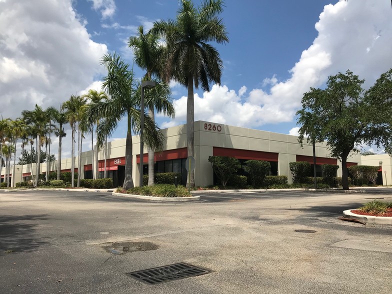 8280 NW 27th St, Miami, FL for rent - Building Photo - Image 2 of 7