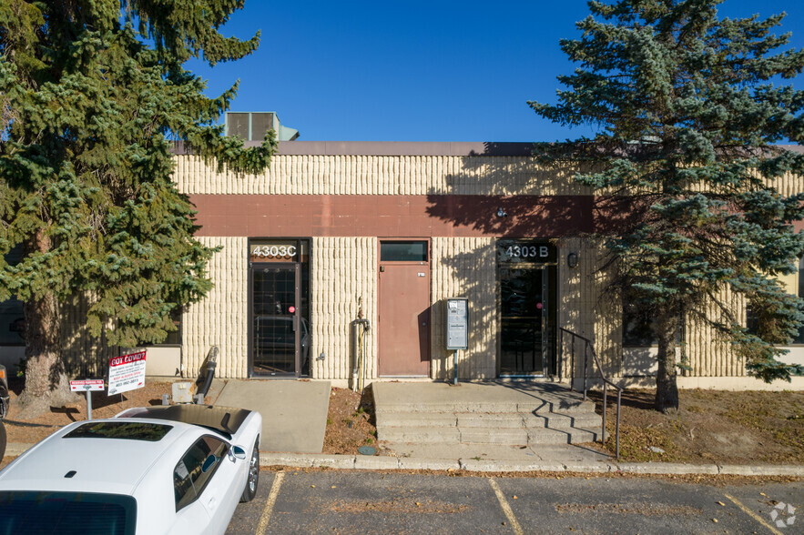 4303 11th St SE, Calgary, AB for sale - Building Photo - Image 3 of 6