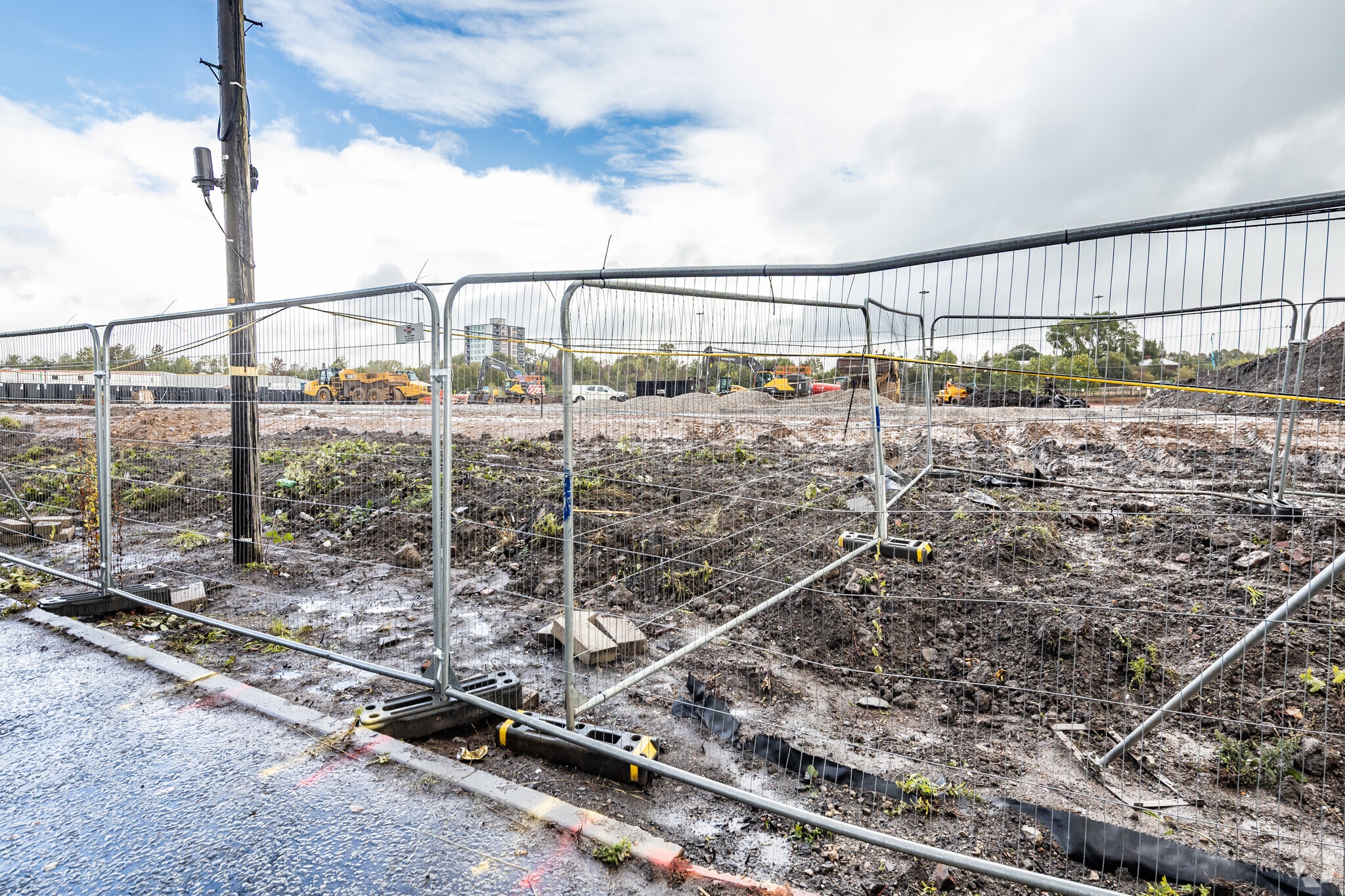 Albert St, Oldham to rent Primary Photo- Image 1 of 3
