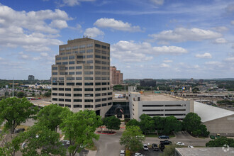 8023 Vantage Dr, San Antonio, TX for rent Building Photo- Image 1 of 7