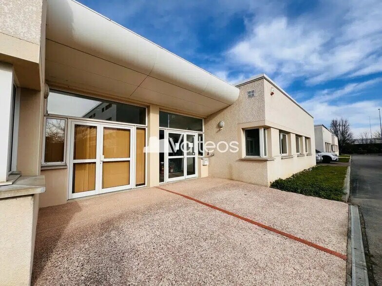 Office in Labège to rent - Building Photo - Image 2 of 9