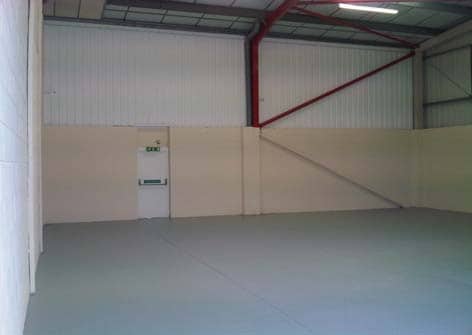 Kendal Ave, London to rent - Interior Photo - Image 3 of 10