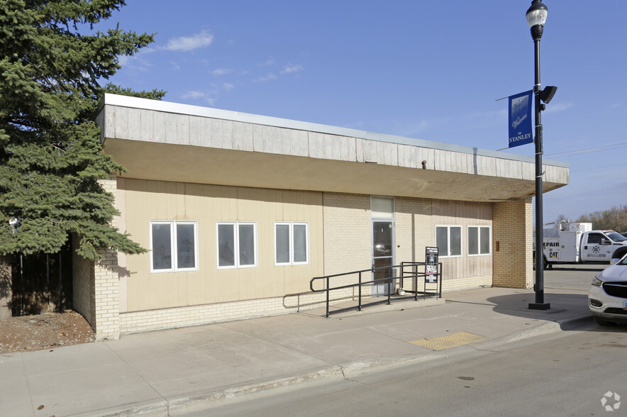 6 Main St S, Stanley, ND for sale - Building Photo - Image 1 of 1