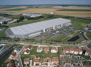 53 Route De Paris, Le Plessis-Belleville, OIS - AERIAL  map view - Image1