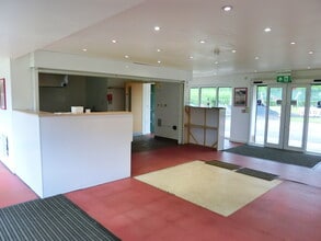 234 Rugeley Rd, Cannock to rent Interior Photo- Image 2 of 4