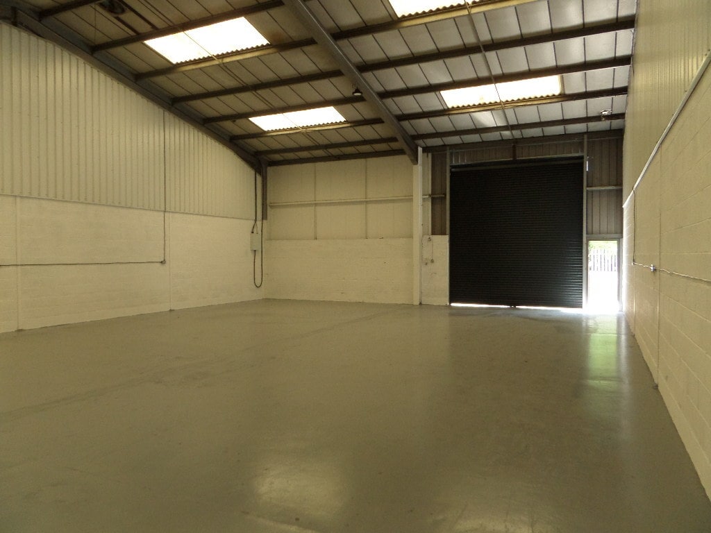 Magpie Grv, Tonypandy to rent Interior Photo- Image 1 of 3