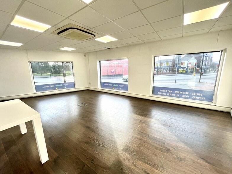 104-108 Wallgate, Wigan to rent - Building Photo - Image 3 of 14