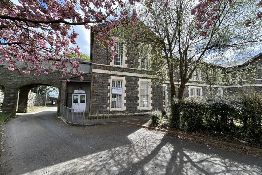 Job's Well Rd, Carmarthen for sale - Primary Photo - Image 1 of 1