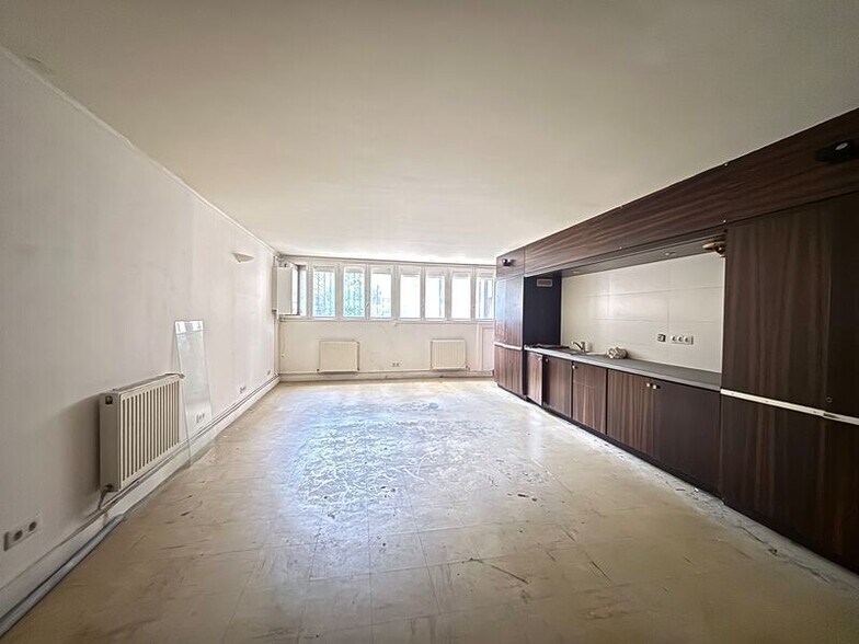 Office in Pantin to rent - Interior Photo - Image 3 of 10