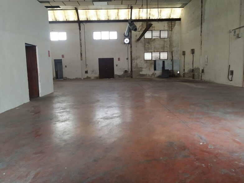 Industrial in Crevillent, Alicante for sale - Interior Photo - Image 2 of 10
