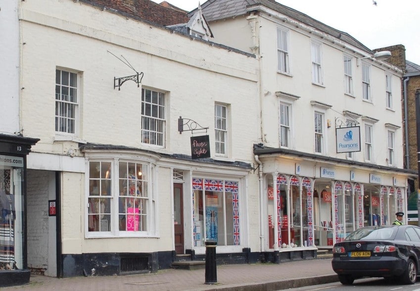 15 North St, Bishop's Stortford to rent - Building Photo - Image 2 of 3