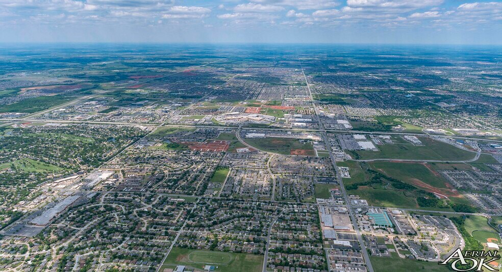 SW/C W Memorial Road & Blackwelder Ave, Oklahoma City, OK for sale - Aerial - Image 3 of 4