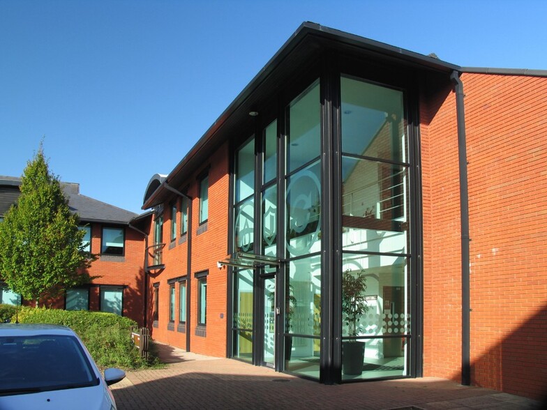 7650 Daresbury Park, Warrington for rent - Building Photo - Image 2 of 3