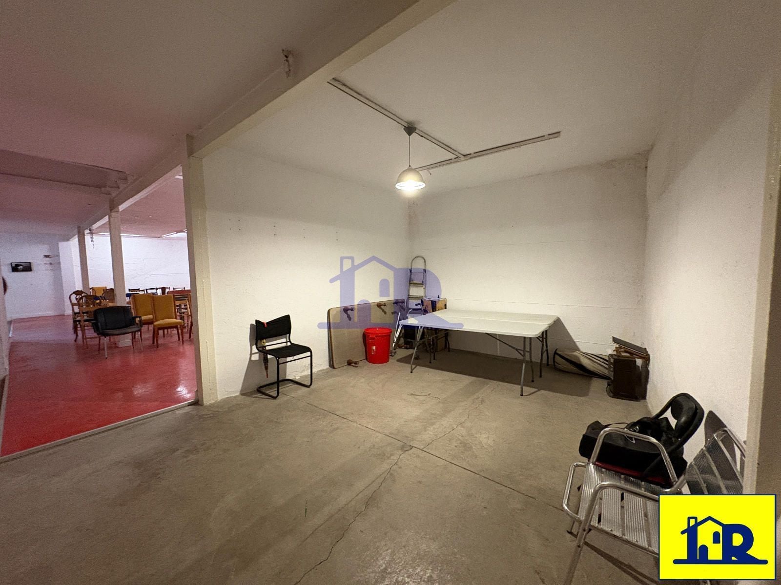 Retail in Cuenca, Cuenca to rent Interior Photo- Image 1 of 6
