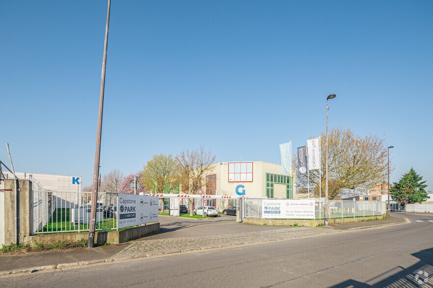 26 Rue Robert Witchitz, Ivry-sur-Seine to rent - Building Photo - Image 2 of 6