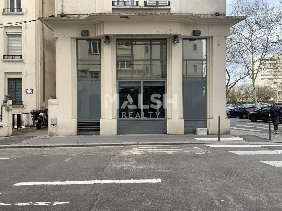 Retail in Villeurbanne to rent Building Photo- Image 1 of 12