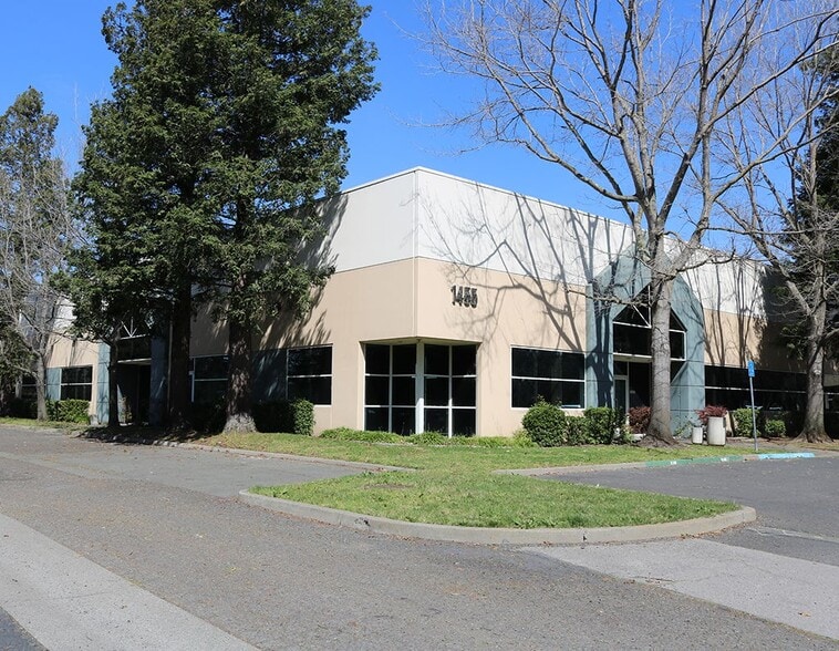 1455 N McDowell Blvd, Petaluma, CA for rent - Building Photo - Image 1 of 6