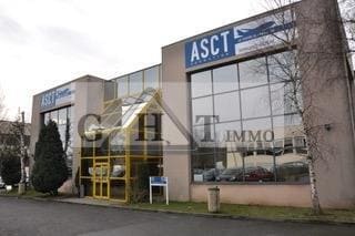 Office in Villepinte for sale Building Photo- Image 1 of 5