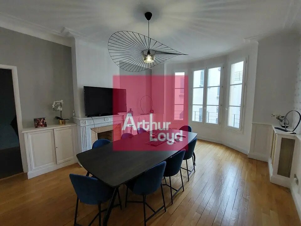 Office in Clermont-Ferrand for sale Interior Photo- Image 1 of 5