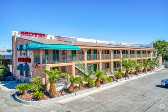 2855 Fremont St, Las Vegas, NV for sale Primary Photo- Image 1 of 96