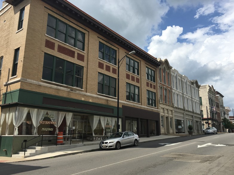 709 S Main St, Hopkinsville, KY for sale - Building Photo - Image 1 of 1