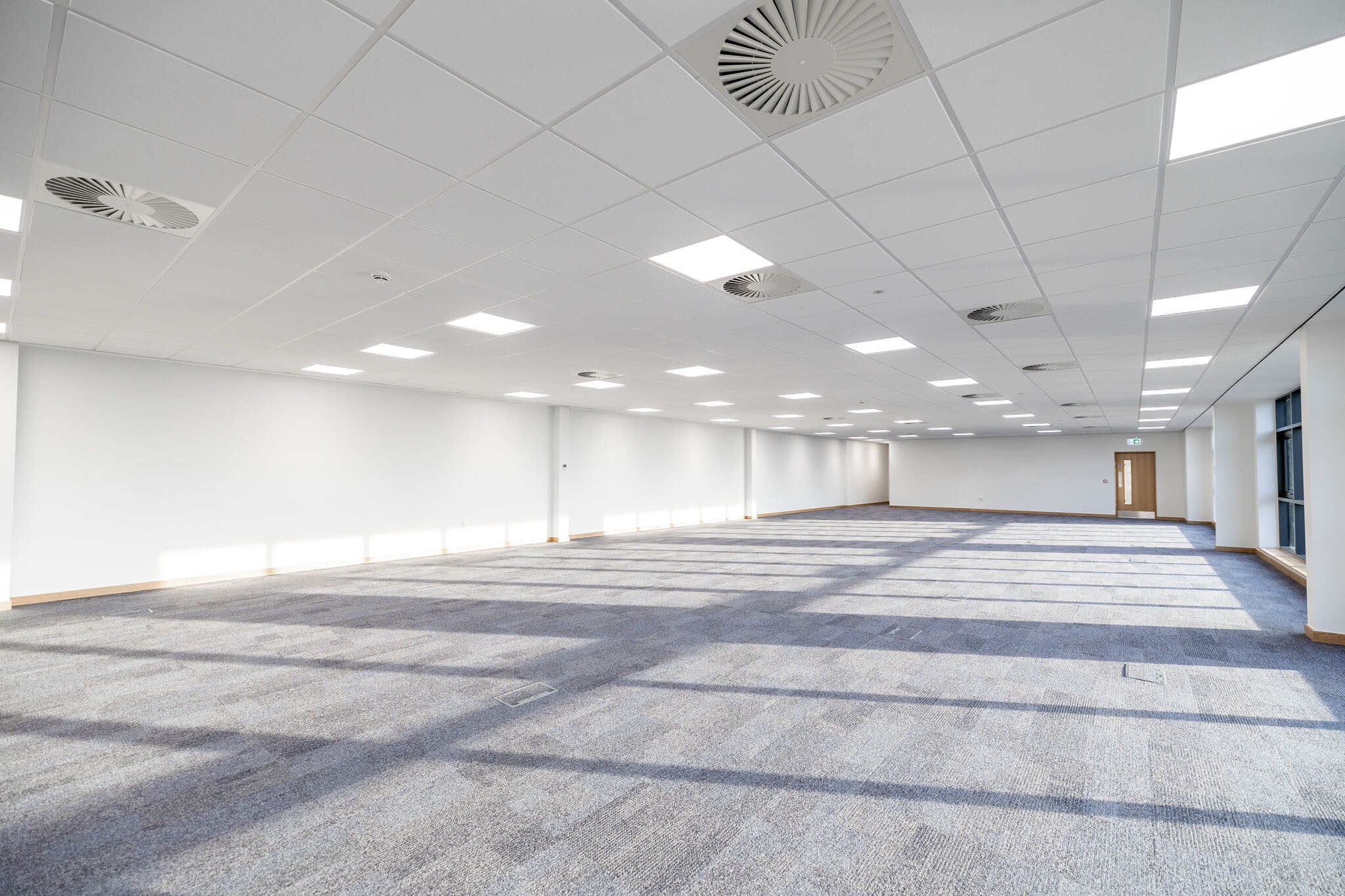 Severn Rd, Bristol to rent Interior Photo- Image 1 of 2