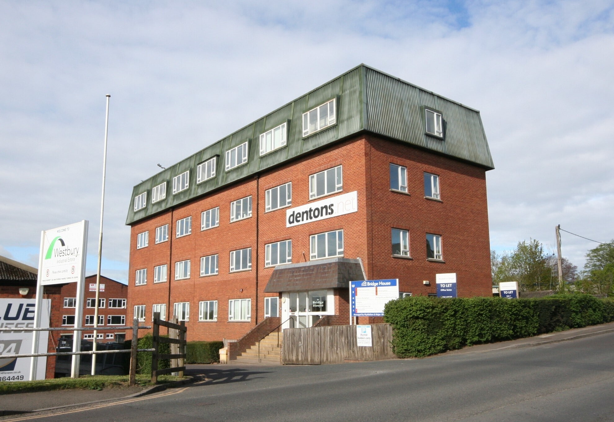 Station Rd, Westbury to rent Building Photo- Image 1 of 7