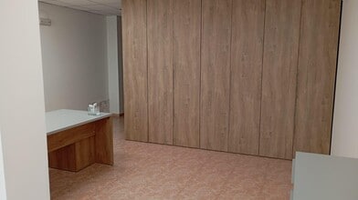 Retail in Amposta, Tarragona to rent Interior Photo- Image 1 of 6