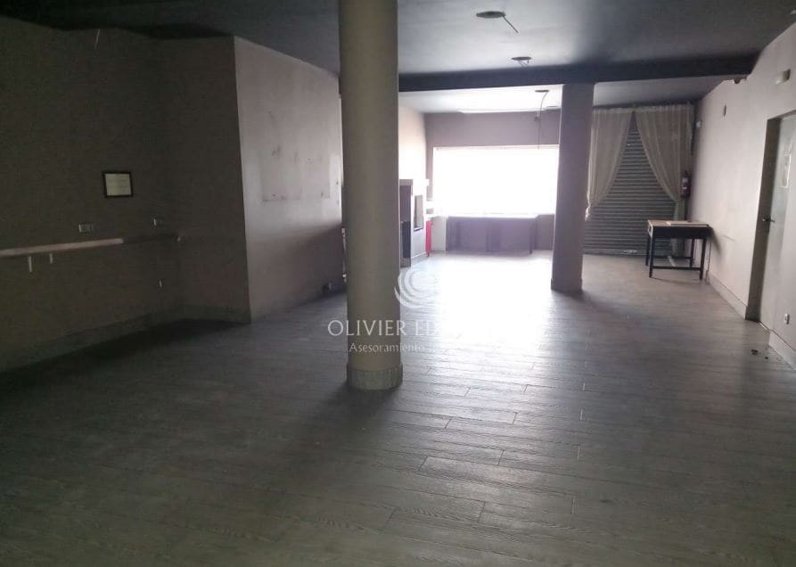 Paseo de la Florida, Madrid, Madrid to rent Interior Photo- Image 1 of 2