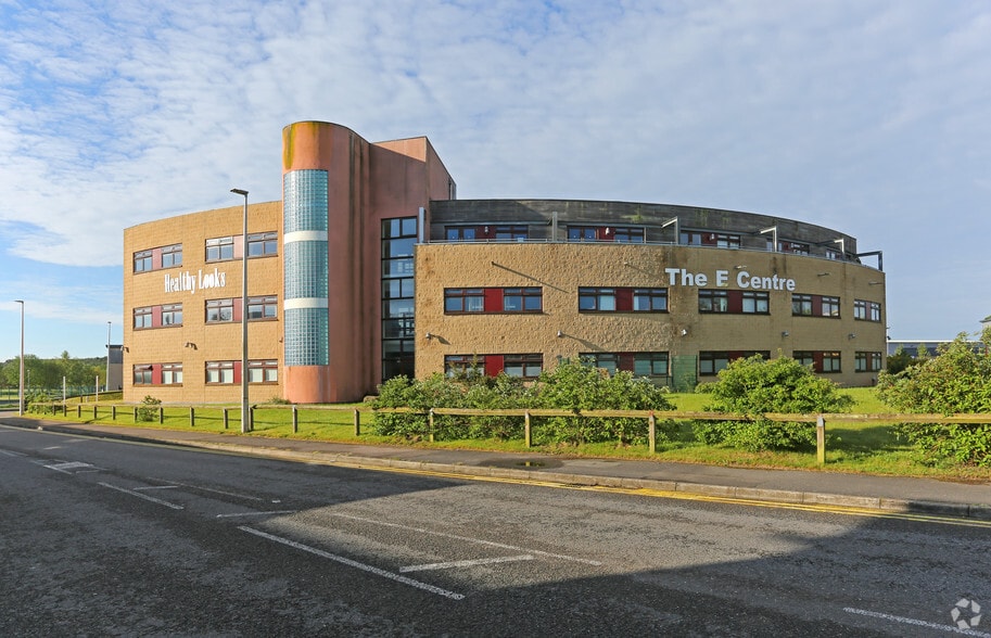 Darwin Dr, New Ollerton for sale - Primary Photo - Image 1 of 1