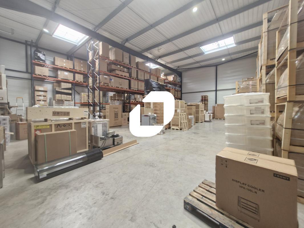 Light Industrial in Bailly-Romainvilliers to rent Interior Photo- Image 1 of 9